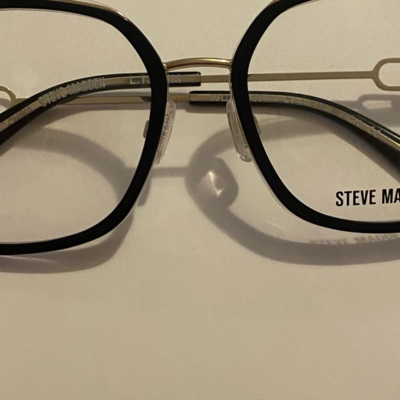 Steve Madden SM Avani Black 53/17/135 Eyeglass Frame & Eyeglass Case - Picture 2 of 7